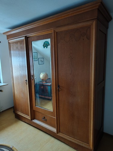 Schöner kleiderschrank - schöner,