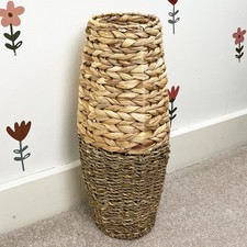 45 cm große Standvase künstlich für Blumen Pampasgräser hoch Korbgeflecht