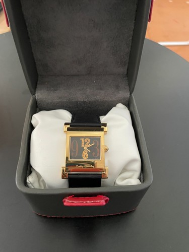 Damenarmbanduhre neu