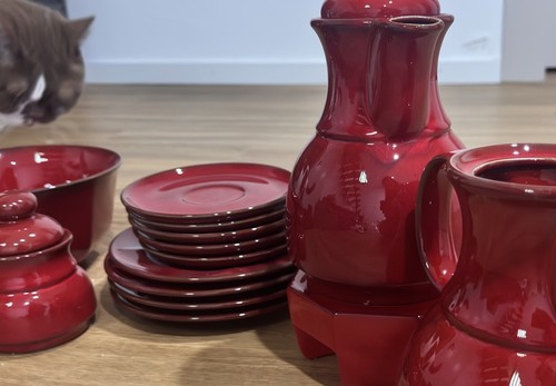 Teller kaffe set rot aus - teller, in