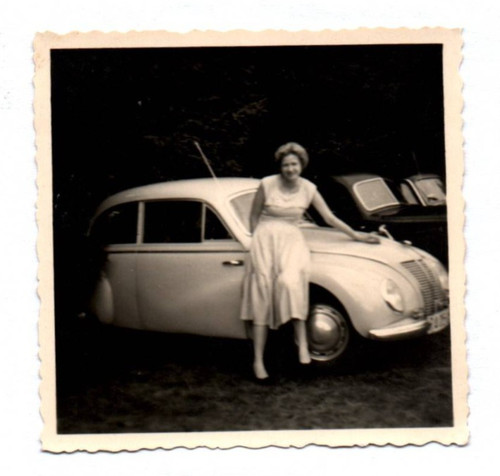 Foto frau ifa automobil - foto,