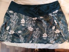 Quecha Hosenrock Damen / Wandern / Gr. 48 /Grün mit Floralem Druck