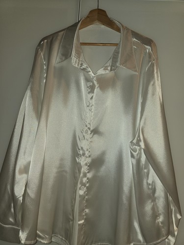 Satinbluse weiss nass - satinbluse,