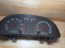 VW Golf IV 1.6 16V BJ 02 Bora