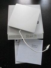 SMI/GER14-1A:1 MAC BOOK Air Superdrive MB397G/A UPC