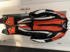 lederkombi einteiler Größe