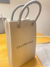 BALENCIAGA Black Front Logo