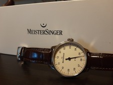 MeisterSinger No.01 Uhr