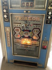 Münzspielautomat Trianon aus den 1970 er Jahren mit DM-Betrieb teildefekt