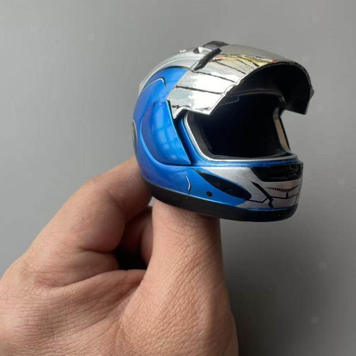 Helm und hut - und,