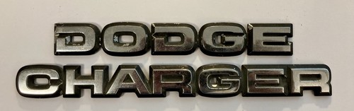 Auto schriftzug plakette 70s - plakette,
