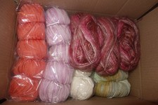 Konvolut Wollreste  verschied. Farben ca. 2 KG hochw. ganze Knäule Lana Grossa 1