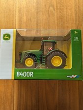 Britains Traktor Modell 1:32 John Deere 8400R in OVP