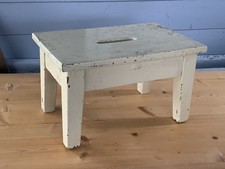 Alte Fußbank Fußhocker Massivholz mit Griff 1900