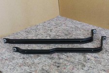 BMW F82 M4 F80 M3 Kraftstoffbehälter Tank Spannband rechts 7260945 links 7260942