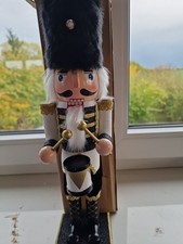 Nussknacker Holz mit Trommel