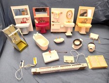 Konvolut Waschbecken, Toilette, Dusche, ... Plastik, für Puppenhaus/ Puppenstube