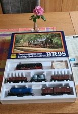 Piko H0 BR95 Dampflokomotive, Zugset mit 5 Güterwagen