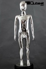 Schaufensterpuppe Kind