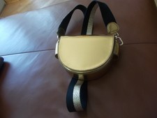 Liebeskind Berlin Handtasche Schultertasche oder ohne Gurt als Clutch,gold,Leder