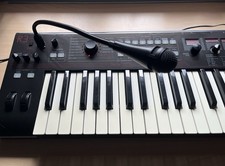 Korg R3 Synthesizer