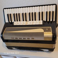 Akkordeon HOHNER Lucia  IVP