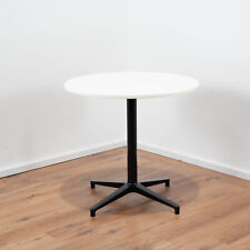 Vitra Besuchertisch 80 Ø - Tischplatte weiß - Gestell schwarz