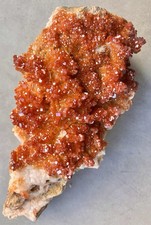 TOP! 1a diamantglänzende, orangerote Vanadinit XX mit Baryt, Mibladen, Marokko