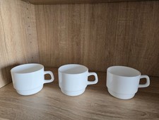 "3 Tassen (Arcopal)" (Restaurant) (France)