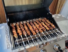 Schaschlik Spießaufsatz Spießhalter Gestell für Gasgrill mit Spießen Edelstahl N