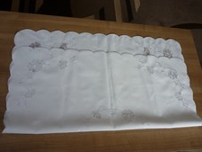 Tischläufer, Mitteltischdecke  80 x 80 cm weiß *neu*