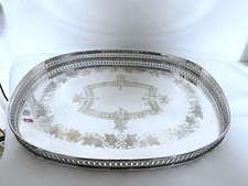 Versilbertes Tablett