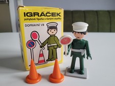 Igracek Polizist, alte Spielfigur, ähnlich Playmobil