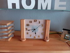 Design Stand/Wanduhr Acryl/Buche  28x 22x 6,3cm leises Quarzwerk ,handgefertigt!