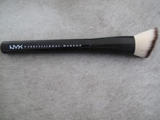NYX Professional Makeup # Total Control Foundation Gesicht Pinsel Brush # NEU