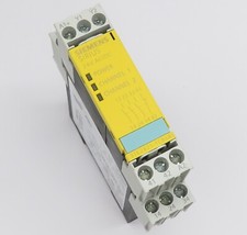 Sicherheitsschaltgerät SIEMENS 3TK2821-1CB30 Sicherheitsrelais 24V AC/DC 3S+1Ö