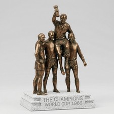 "The Champions" WM 1966 Statue
