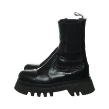 Edi Light, Chelsea Boots