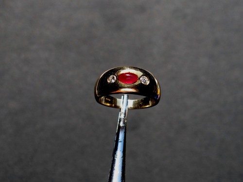 Rubinring mit brillanten in - 2,