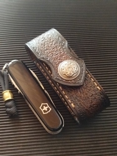 Custom gürtelholster für - *custom,