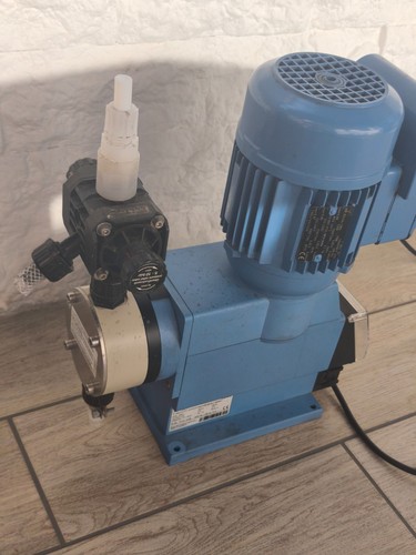 Dosierpumpe der marke ecolab - dosierpumpe,