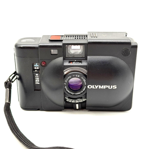 Olympus 35mm 2 8 - xa,