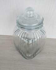 .großes altes Bonbonglas