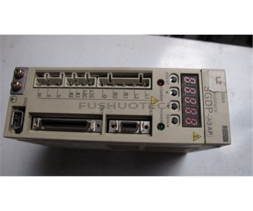 Used good condition servo - good,