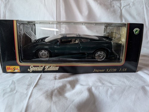 Maisto jaguar xj220 1992 - maisto, 1:18