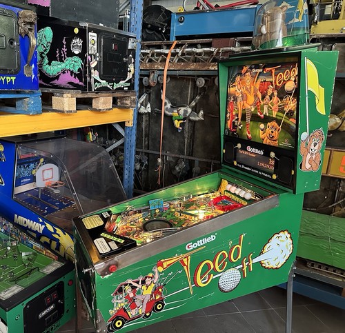 Flipper tee off - tee'd,