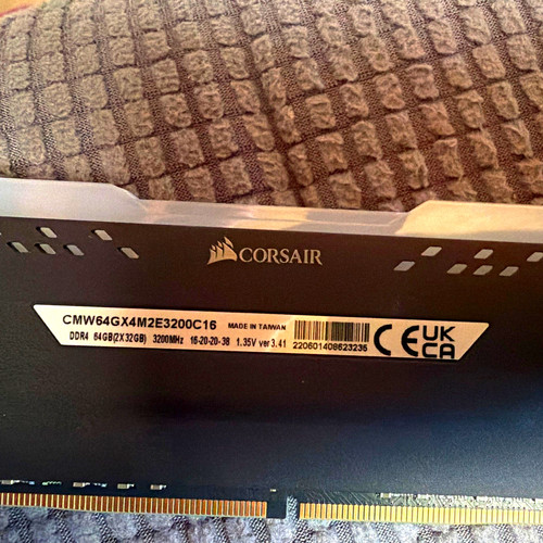 Corsair vengeance rgb - corsair,
