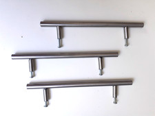 3 Möbelgriffe - Schubladengriffe aus Metall in Silberner Farbe - Wohnen & Heim