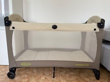 Reisebett von Graco mit zusätzlicher Matratze von bambini comfort 