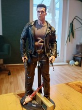 Hot Toys MMS117 Terminator 2